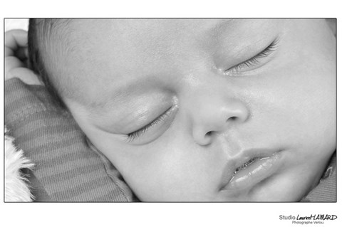  studio-bébés-grossesse-enfants-photographe-nantes-vertou-basse goulaine